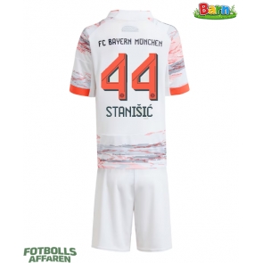 Bayern Munich Josip Stanisic #44 Bortaställ Barn 2025-26 Kortärmad (+ Korta byxor)